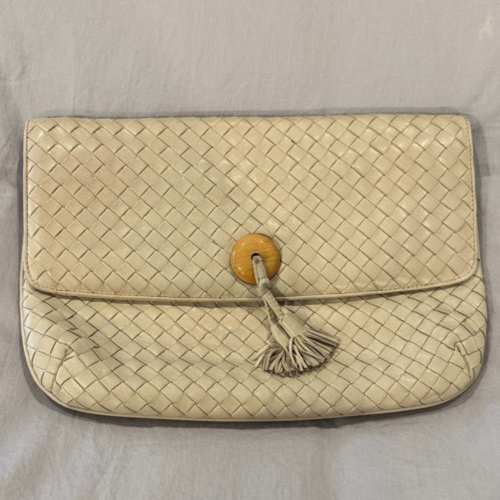 Vintage Bottega Veneta Cream Woven Clutch